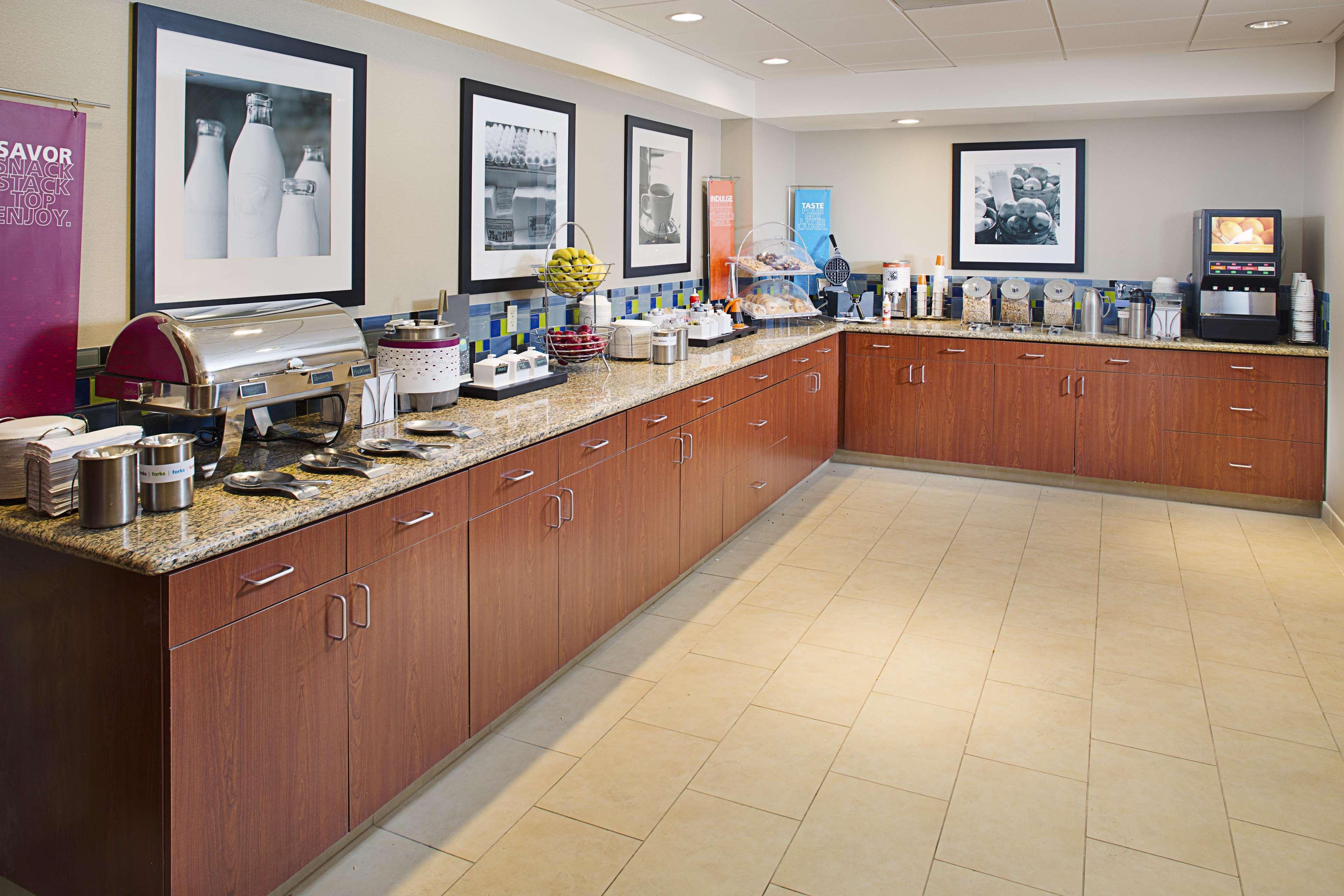 Hampton Inn & Suites Lancaster Ngoại thất bức ảnh