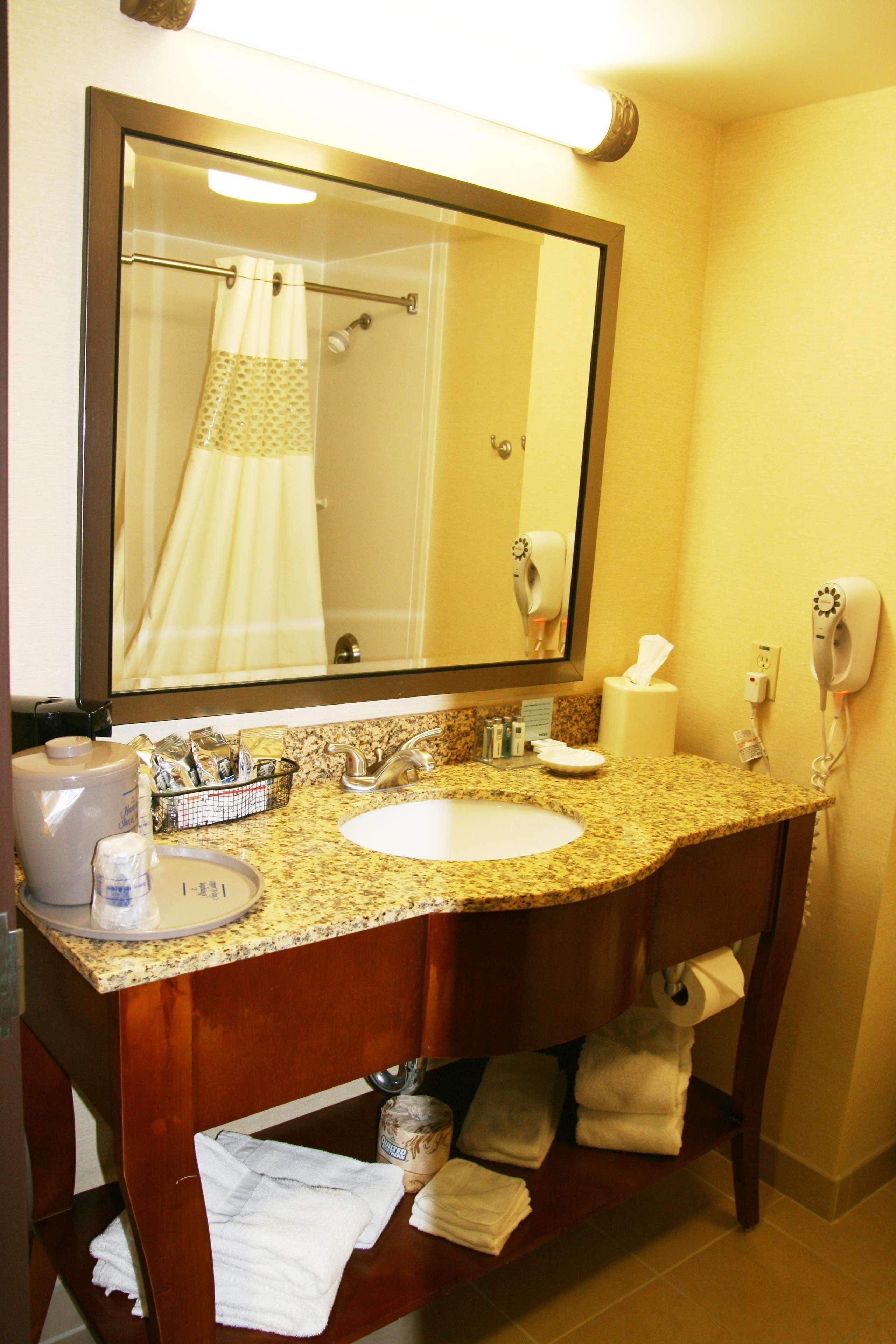 Hampton Inn & Suites Lancaster Phòng bức ảnh