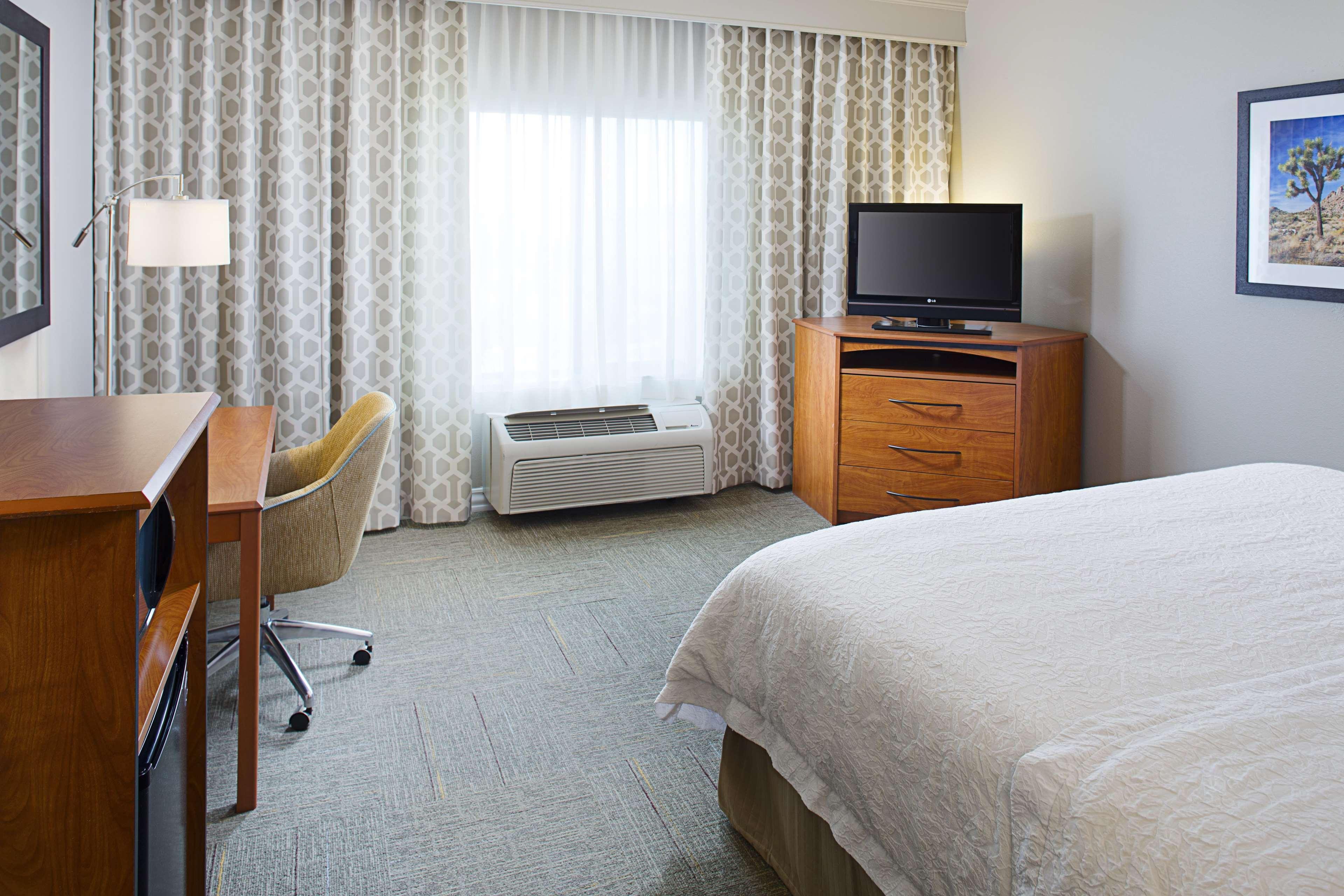 Hampton Inn & Suites Lancaster Ngoại thất bức ảnh