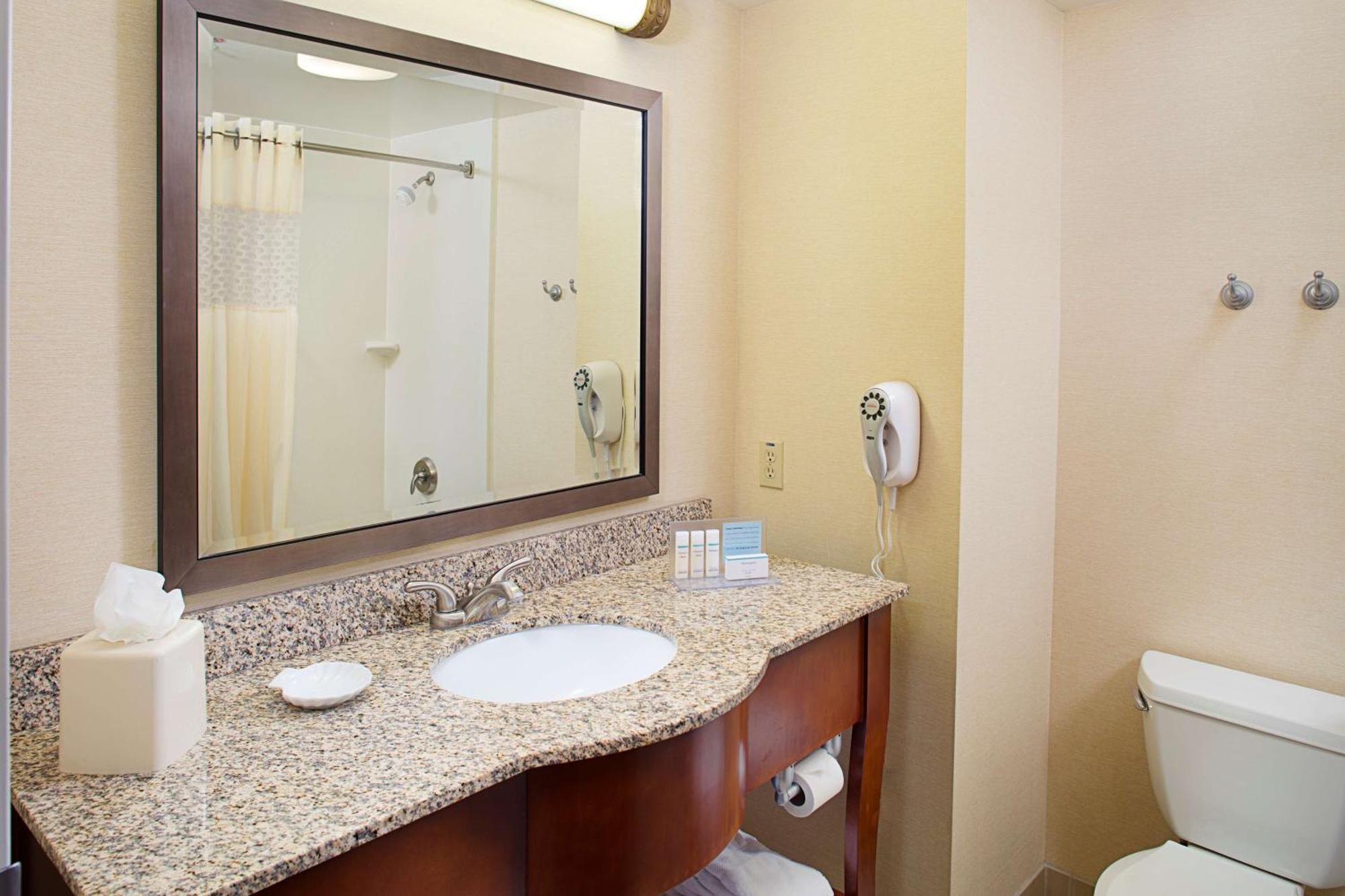 Hampton Inn & Suites Lancaster Ngoại thất bức ảnh