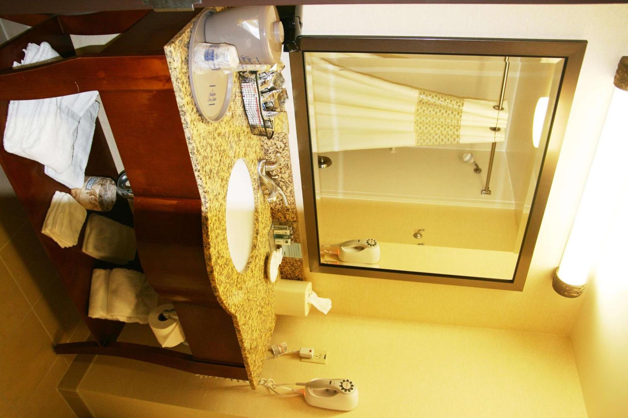 Hampton Inn & Suites Lancaster Ngoại thất bức ảnh