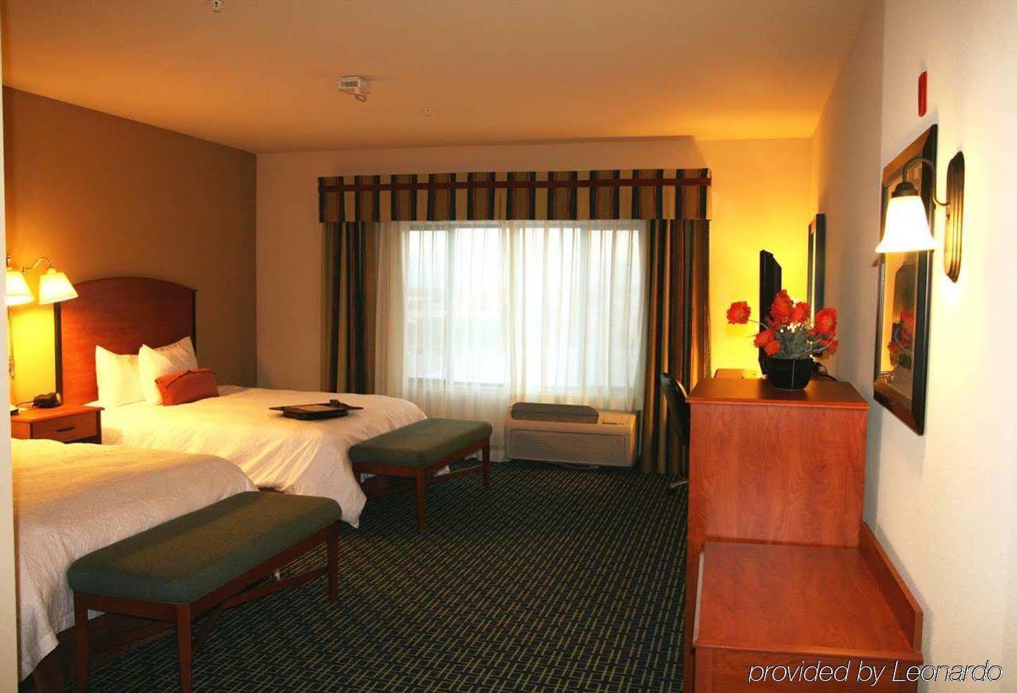 Hampton Inn & Suites Lancaster Phòng bức ảnh