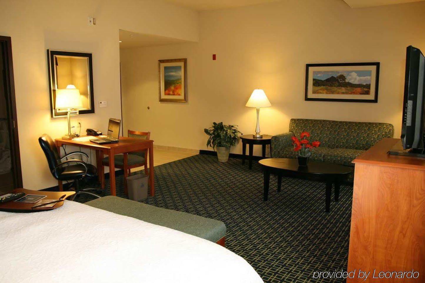 Hampton Inn & Suites Lancaster Phòng bức ảnh